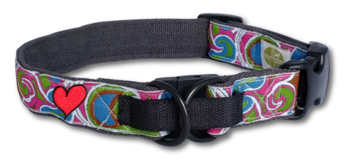earthdog hemp decorative breakaway collar in pattern flanagan with a heart patch