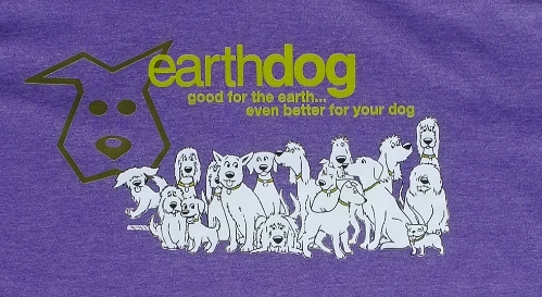 earthdog pack t-shirt in purple close-up